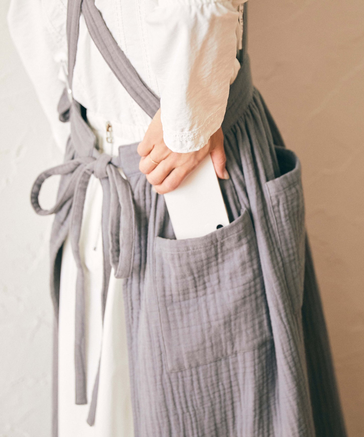 COTTON GAUZE APRON